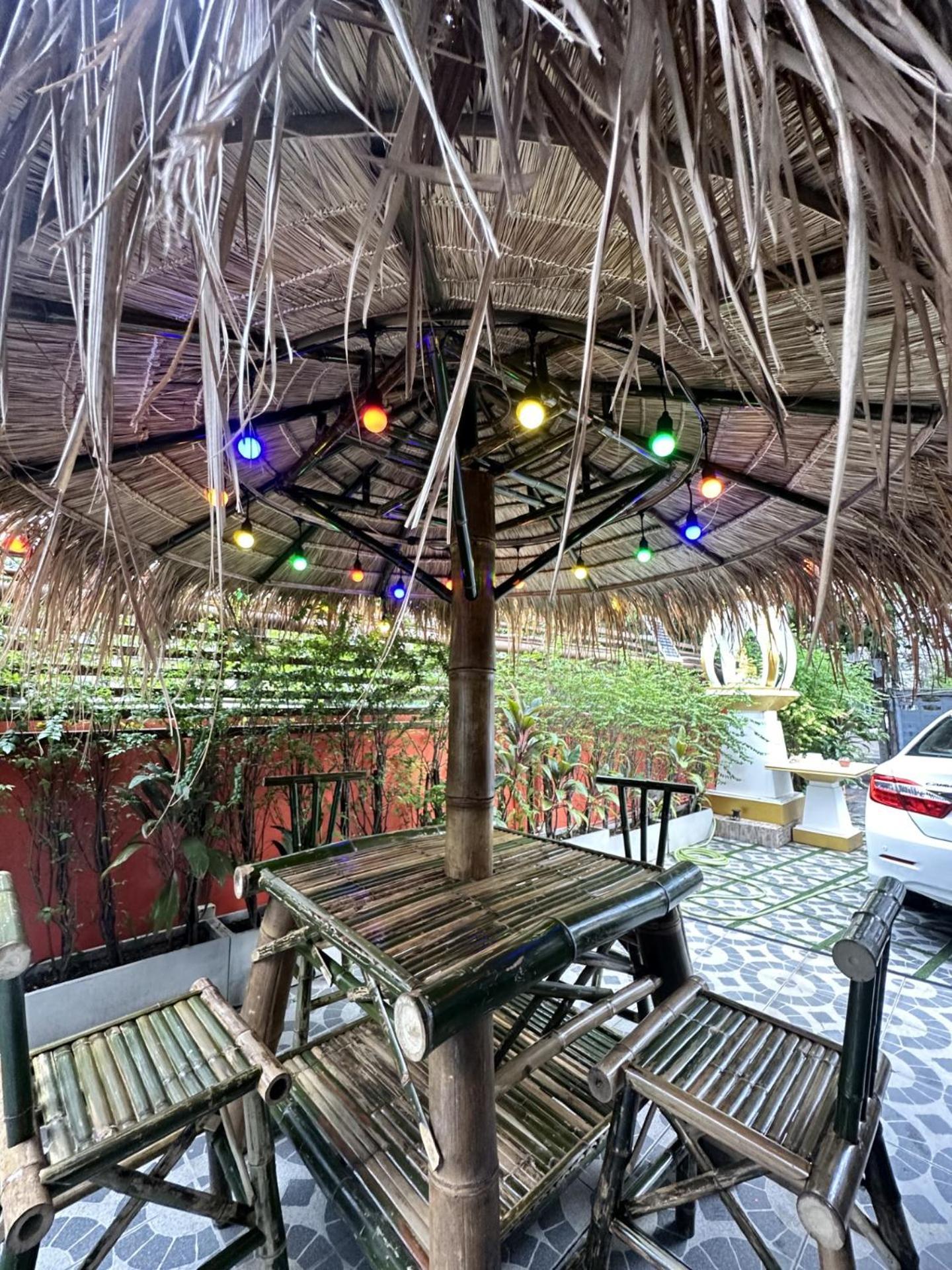 H-District Boutique Poshotel Банкок Екстериор снимка
