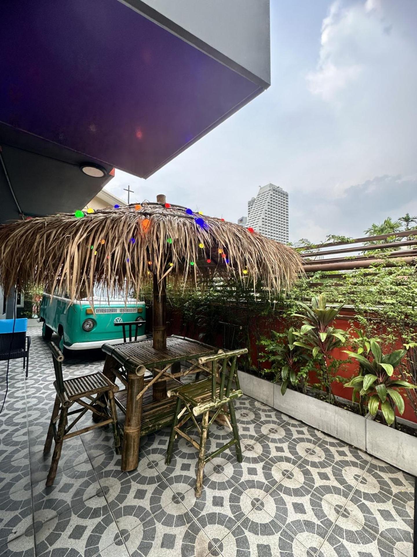 H-District Boutique Poshotel Банкок Екстериор снимка