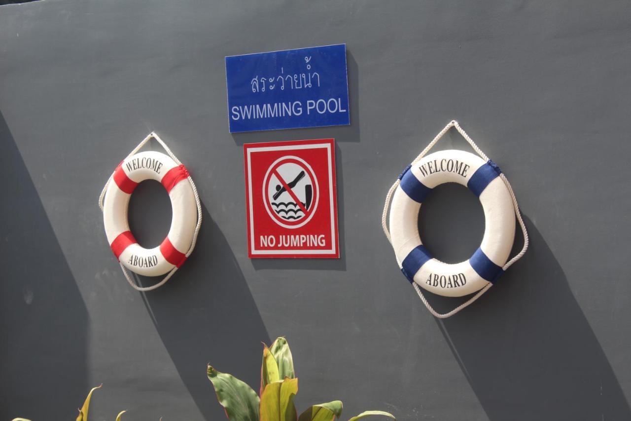 H-District Boutique Poshotel Банкок Екстериор снимка