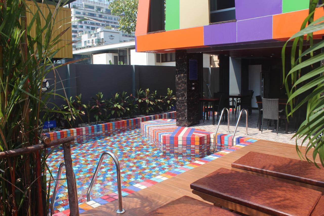 H-District Boutique Poshotel Банкок Екстериор снимка